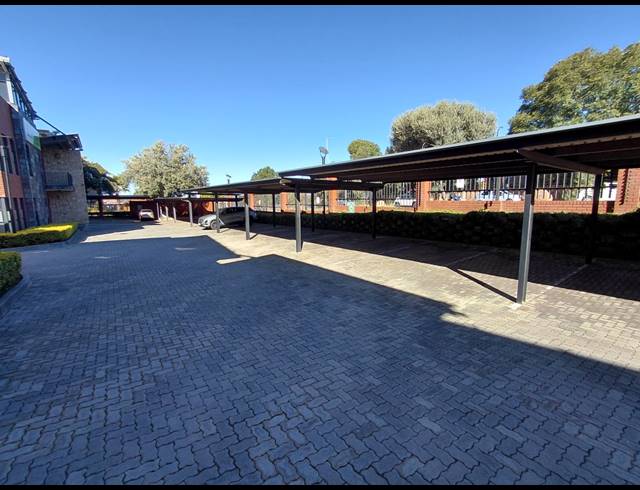 277M² OFFICE TO LET IN CARLSWALD